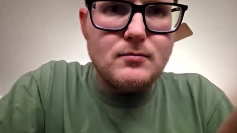 Snapshot of danielp_mod_cb chatting on June 1, 9:16 pm Daniel y. online show from June 1, 9:16 pm