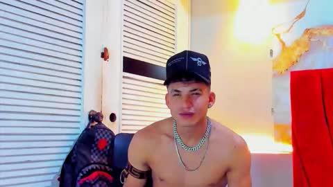Snapshot of danii_scot chatting on October 15, 4:34 am Dani online show from October 15, 4:34 am