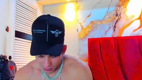 Snapshot of danii_scot chatting on October 17, 4:59 am Dani online show from October 17, 4:59 am