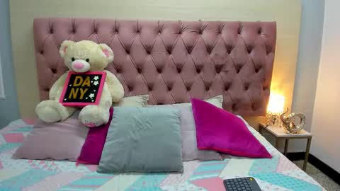 DaniiBelluci  online show from October 2, 3:02 am