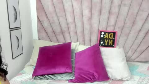 DaniiBelluci  online show from January 7, 5:59 pm