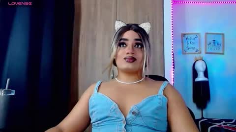 Snapshot of danipein chatting on February 13, 10:44 am danipein online show from February 13, 10:44 am