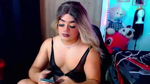 Snapshot of danipein chatting on February 14, 11:07 am danipein online show from February 14, 11:07 am