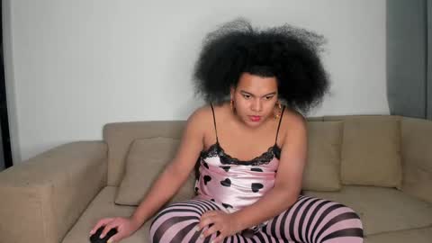 Snapshot of danisweet_ chatting on May 14, 12:39 am dani online show from May 14, 12:39 am