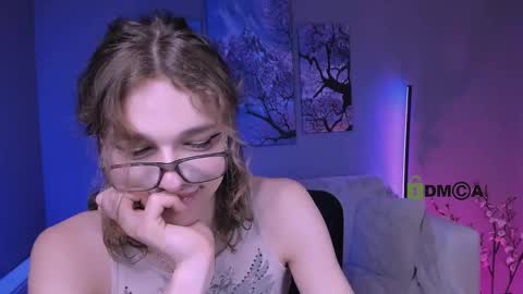 Snapshot of dann_foxy chatting on October 5, 7:12 pm dann foxy online show from October 5, 7:12 pm