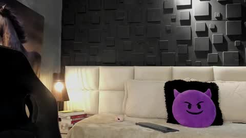 Dann saenz online show from February 6, 12:00 am