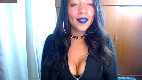 Snapshot of danna__ross chatting on December 31, 12:32 am Danna Ross online show from December 31, 12:32 am