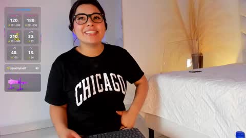 Snapshot of danna_adams1 chatting on February 25, 10:26 am danna_adams1 online show from February 25, 10:26 am