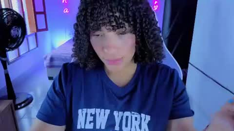 Snapshot of danna_berry chatting on July 4, 8:26 pm DannaBerry online show from July 4, 8:26 pm