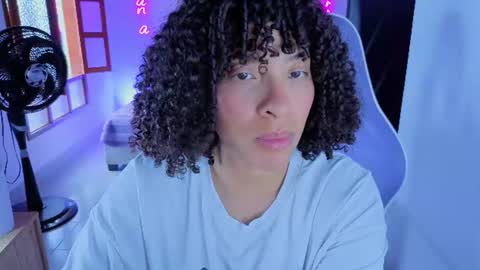 Snapshot of danna_berry chatting on July 5, 3:52 pm DannaBerry online show from July 5, 3:52 pm