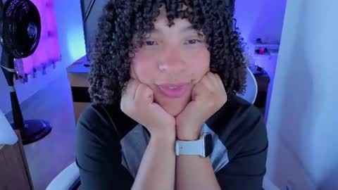 Snapshot of danna_berry chatting on July 6, 7:49 pm DannaBerry online show from July 6, 7:49 pm