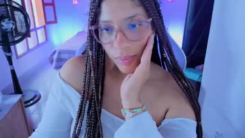 Snapshot of danna_berry chatting on July 28, 6:20 pm DannaBerry online show from July 28, 6:20 pm
