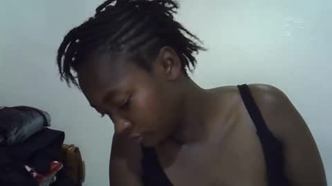 Snapshot of danna_miki chatting on November 9, 2:15 pm danna_miki online show from November 9, 2:15 pm