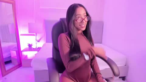 Snapshot of danna_palmeth chatting on October 16, 8:10 pm danna_palmeth online show from October 16, 8:10 pm