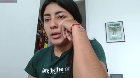 Danna online show from November 6, 3:57 pm