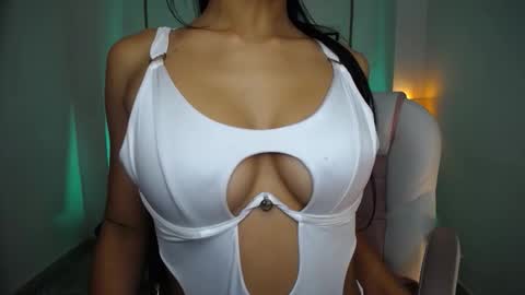 Snapshot of danna_rouse_ chatting on October 1, 9:43 pm Danna online show from October 1, 9:43 pm