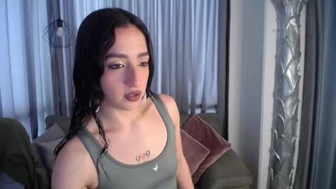 danna_wagner online show from December 5, 1:09 pm