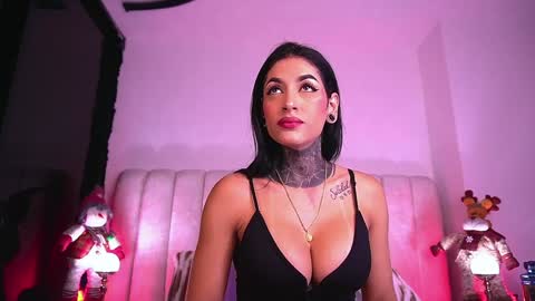 Danna Berlin  online show from November 8, 7:12 pm