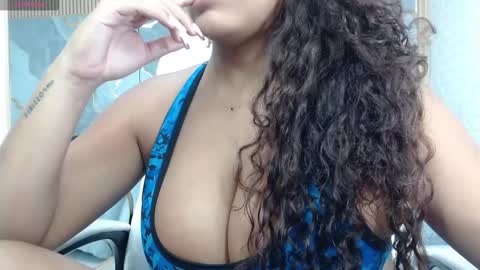Snapshot of dannacoleman_ chatting on February 26, 8:08 pm danna online show from February 26, 8:08 pm