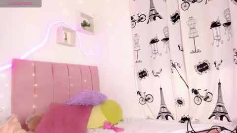 Snapshot of dannagabriella chatting on May 7, 3:56 am dannagabriella online show from May 7, 3:56 am