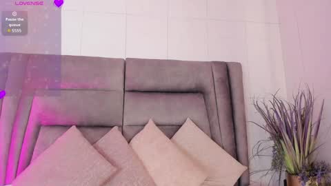 Danna online show from April 13, 7:19 pm