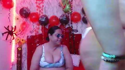 Snapshot of dannalanegra2 chatting on October 13, 5:24 pm dannalanegra2 online show from October 13, 5:24 pm