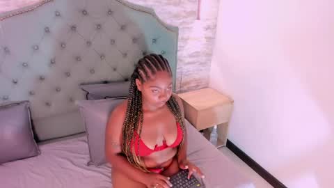 Dannawhisper   online show from May 8, 12:32 pm