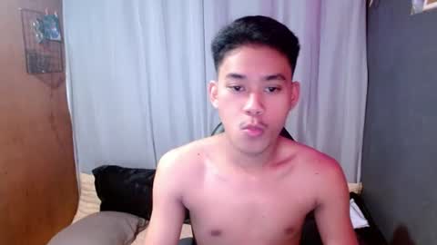Snapshot of danner_fuckerxx chatting on July 24, 10:24 am DANNER online show from July 24, 10:24 am