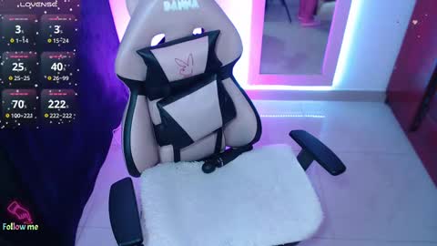 danna online show from March 2, 6:08 pm