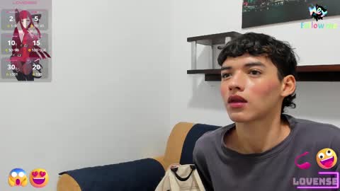Snapshot of danniels_sweet chatting on December 16, 12:16 pm danniels_sweet online show from December 16, 12:16 pm