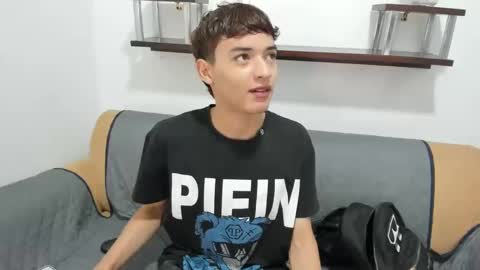 Snapshot of danniels_sweet chatting on January 11, 12:40 pm danniels_sweet online show from January 11, 12:40 pm