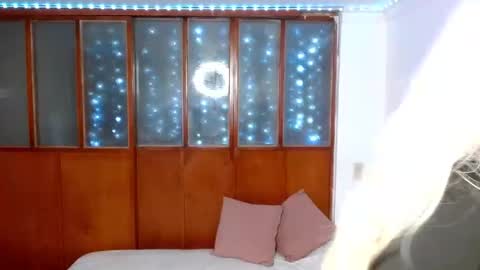 danni online show from February 26, 8:52 pm