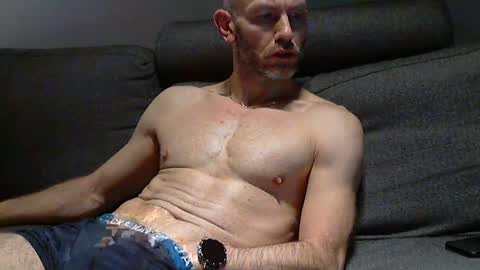 danny81boy online show from December 9, 9:48 pm