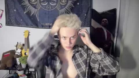 danny online show from November 12, 4:07 pm