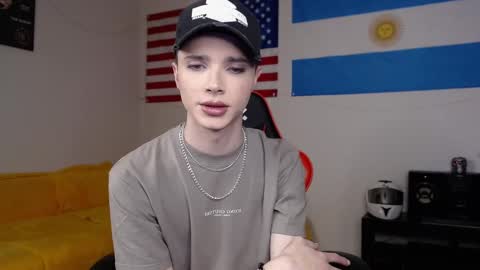 Danny online show from November 20, 9:42 am