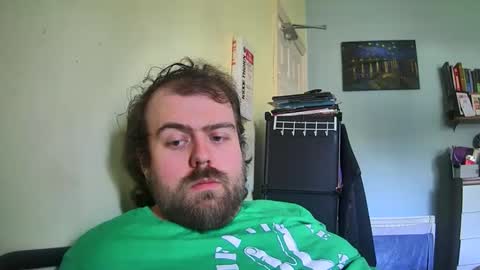 Snapshot of dannyb0y95 chatting on March 13, 11:06 am Danny online show from March 13, 11:06 am
