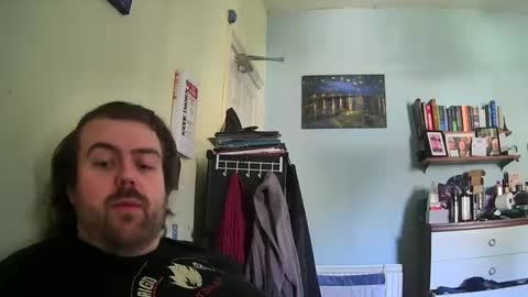 Snapshot of dannyb0y95 chatting on March 20, 9:36 am Danny online show from March 20, 9:36 am
