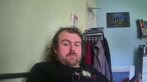 Snapshot of dannyb0y95 chatting on April 12, 12:10 pm Danny online show from April 12, 12:10 pm