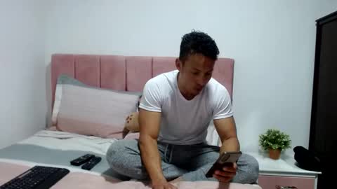 Snapshot of dannyhothot chatting on March 11, 7:58 pm danny and ruby online show from March 11, 7:58 pm