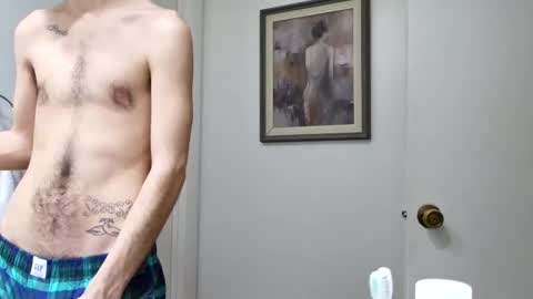 Snapshot of dannynoww chatting on January 6, 6:52 pm danny online show from January 6, 6:52 pm