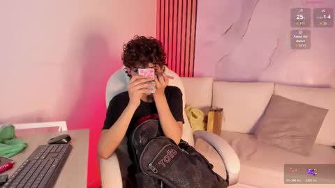 DANNYSA  online show from January 17, 9:40 pm