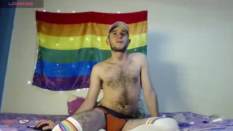 dante_bear online show from February 5, 11:17 pm