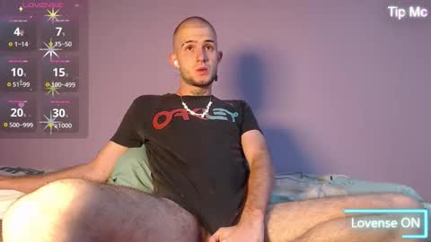 dante_bear online show from September 20, 2:12 am