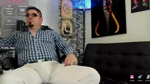 Snapshot of dante_bellini chatting on July 8, 2:54 pm dante_bellini online show from July 8, 2:54 pm