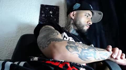 dante_d_angelo_ online show from October 1, 10:49 pm