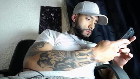 dante_d_angelo_ online show from October 13, 4:56 am