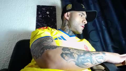 dante_d_angelo_ online show from November 16, 4:51 am