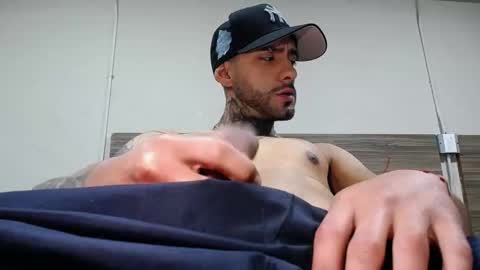 dante_d_angelo_ online show from January 11, 11:32 pm