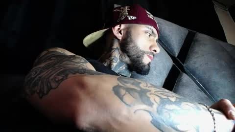 Snapshot of dante_d_angelo_ chatting on April 29, 7:12 am dante_d_angelo_ online show from April 29, 7:12 am
