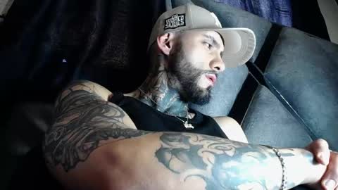 Snapshot of dante_d_angelo_ chatting on April 30, 10:03 pm dante_d_angelo_ online show from April 30, 10:03 pm